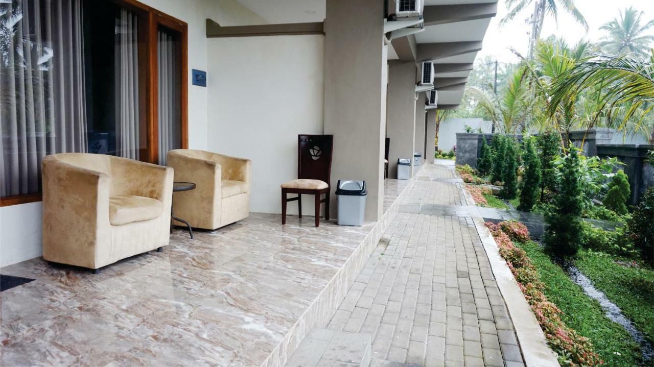 Grand Harvest Resort & Villas Banyuwangi  Exterior photo